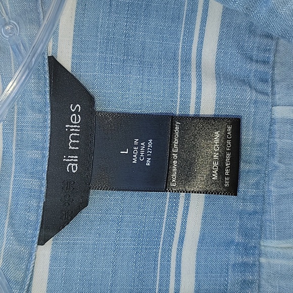 Ali Miles jean top with embroidered flower - Picture 9 of 10